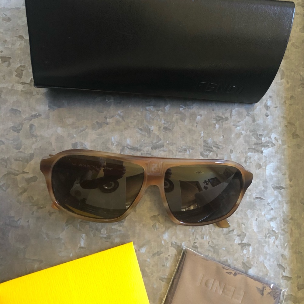 Fendi Unisex Sunglasses